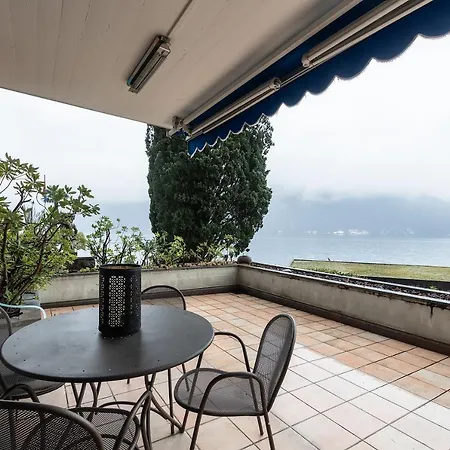 Terrace On The Lake 公寓 *